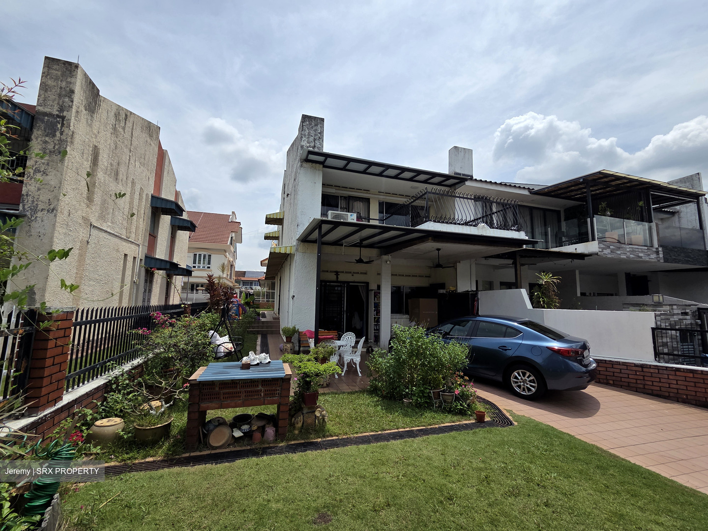 Golden Hill Estate (D19), Terrace #556324911